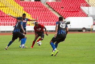 Futebol: D´Agosto volta a - Clube Desportivo 1º de Agosto