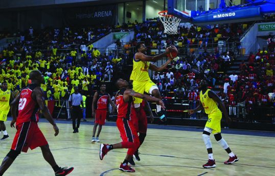 Petro de Luanda com vassoura afasta pequeno Vila Clotilde e é o primeiro  finalista do Unitel Basquetebol – RNA