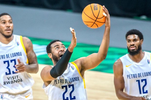 É ELE! 🐐 A equipa principal de basquetebol do Petro de Luanda