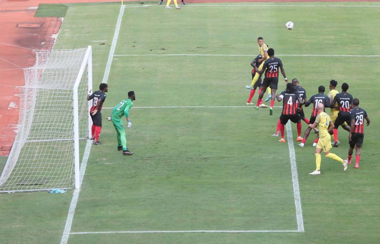 1.º de Agosto punido com derrota em jogo com Petro de Luanda