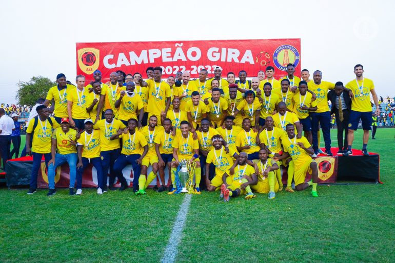 É ELE! 🐐 A equipa principal de basquetebol do Petro de Luanda