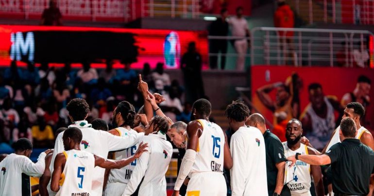 PLANTEL PRINCIPAL DE BASQUETEBOL ESTÁ EM BENGUELA - Petro de Luanda