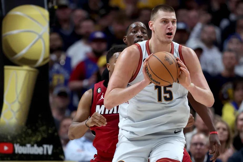 NBA: Denver Nuggets vence Miami Heat e volta a ficar à frente na