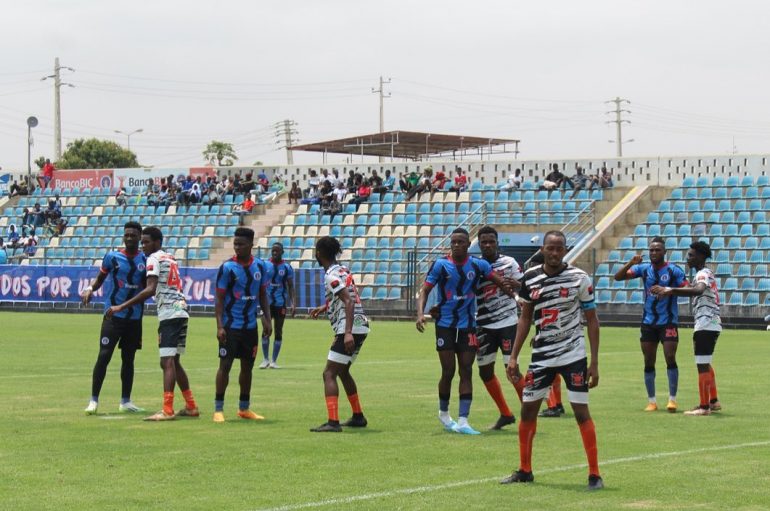 Basquetebol: Petro de Luanda aplica vassourada ao Interclube e