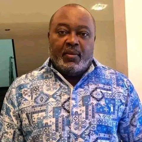 Jornalista Carlos Pacavira está entre os oito nomes da marca RNA a serem condecorados pelo Presidente da República na Classe Paz e Desenvolvimento, no âmbito dos 50 anos da Independência Nacional