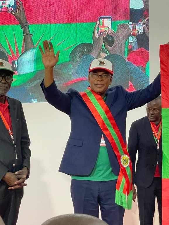 Com 80 por cento dos votos, Adalberto Costa Júnior é reeleito presidente da UNITA