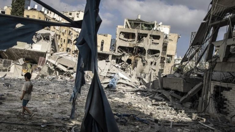 Conflito entre o Irão, Israel e Estados Unidos entra no seu 5.º dia de ataque sucessivos